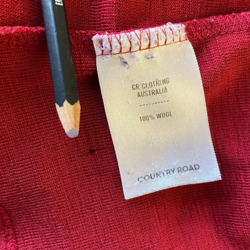 Country Road 100 % merino wool ,deep red ,gently preloved ,medium (12) cardigan - Picture 9 of 10